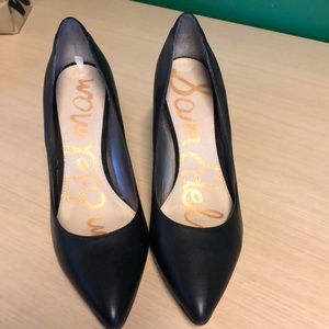 Sam Edelman black pumps
